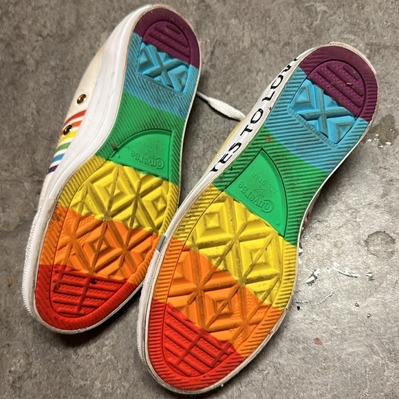 Custom converse 🌈 sneaker - Picture 2 of 5
